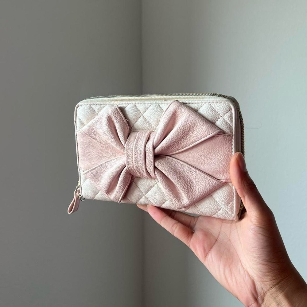 betsey johnson bow wallet